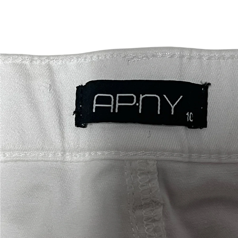 NWT APNY | Southwestern Cuff Cropped Straight Pull On White Denim Jeans 10‎